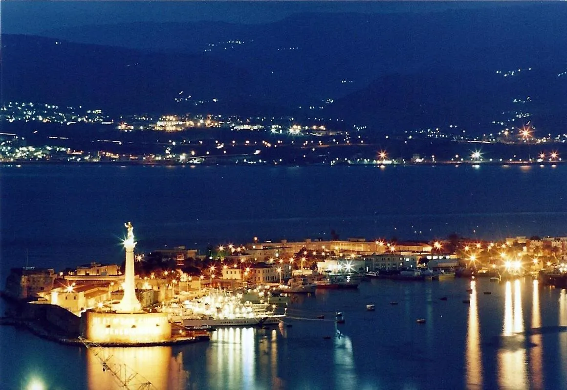 Lägenhet Casa Serena Messina